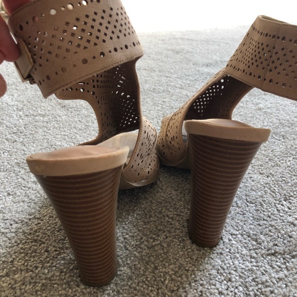 Call It Spring Open-toed Sling Back Heels - Picture 6 of 6